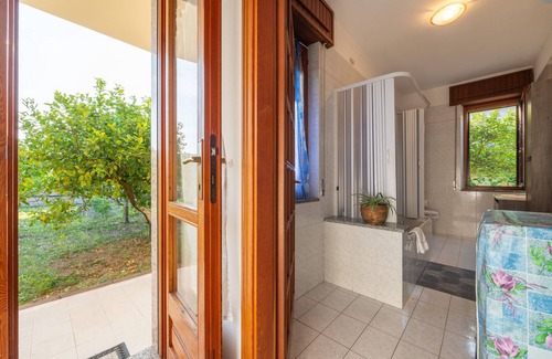 San Giovanni Suergiu House | Holiday Home 'San Giovanni' with Private Terrace, Wi-Fi and Air Conditioning