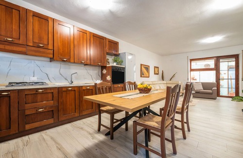 San Giovanni Suergiu House | Holiday Home 'Elifra' with Private Terrace, Private Garden and Balcony