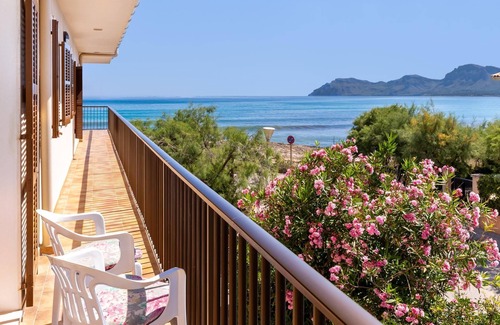 Son Serra de Marina House | Holiday Home 'Ran De Mar' with Sea View, Private Terrace and Wi-Fi