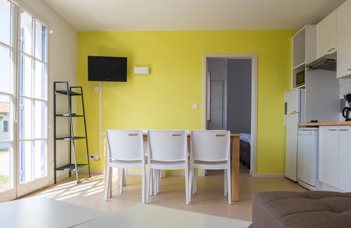 Carla-Bayle House | Holiday Home * - 2 Bedrooms - Heated Pools