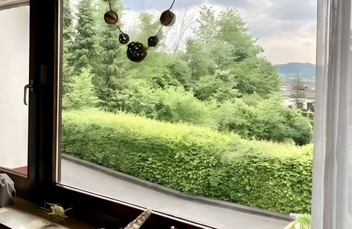 Langscheid House | Holiday Home '83qm, 2 Schlafzimmer' with Private Terrace, Shared Garden and Wi-Fi