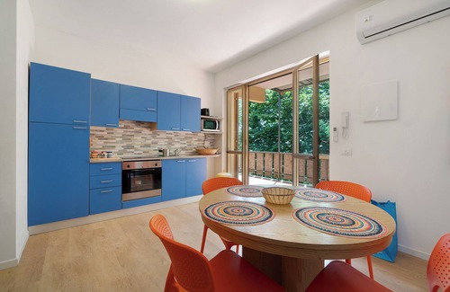 Canova House | Holiday Home 'Acqua' with Sea View, Wi-Fi and Air Conditioning