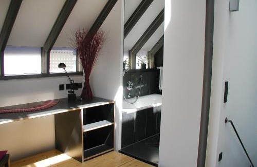 Huefingen House | Holiday Home Albergo Centro by Interhome