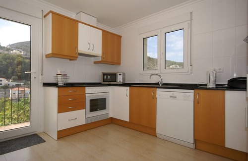 Alcalali House | Holiday Home Alcalalí with Pool and Valley View