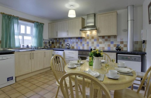 Lanehead House | Holiday Home Alice's Cottage by Interhome