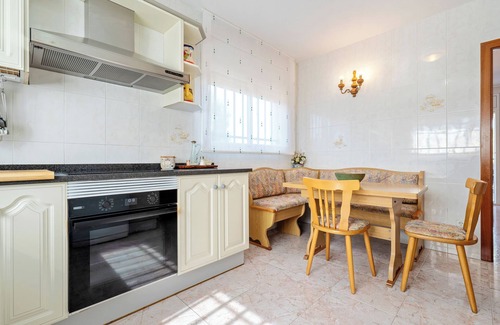 Segur de Calafell House | Holiday Home 'Anglada' with Sea View, Private Pool and Air Conditioning