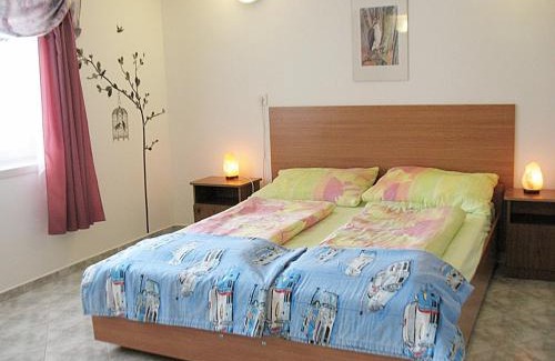 Balatonalmadi House | Holiday Home Annemarie by Interhome