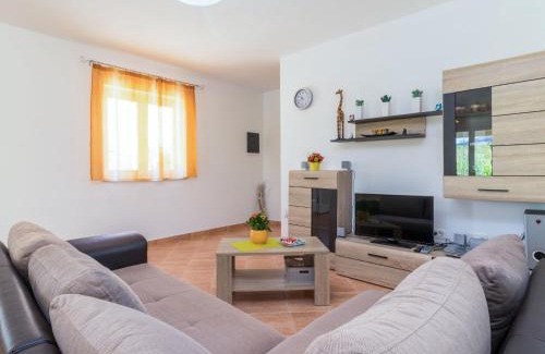 Pican House | Holiday Home Antoni by Interhome