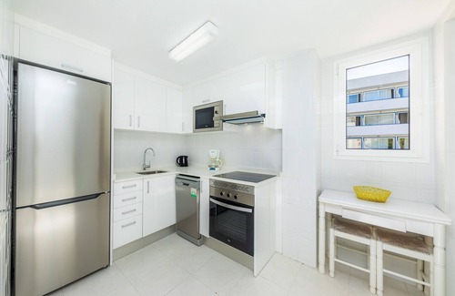 Canyamel House | Holiday Home Apartment Oro del Mar 1A with Mountain View, Shared Pool & Wi-Fi