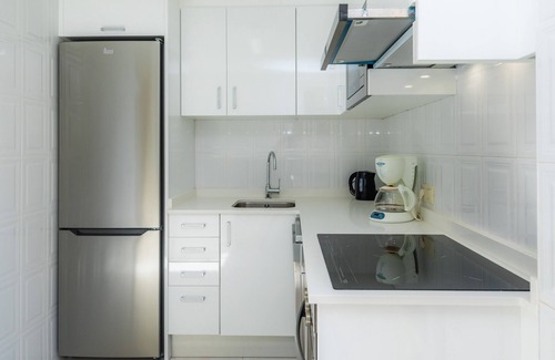 Canyamel House | Holiday Home Apartment Oro del Mar 1A with Mountain View, Shared Pool & Wi-Fi