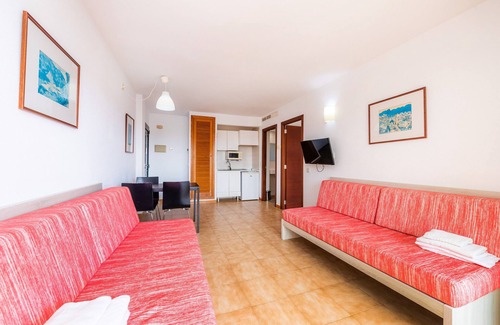 Son Servera House | Holiday Home 'Apto Con Terraza 403' with with Shared Pool, Private Terrace and Air Conditioning