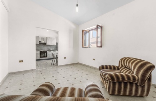 Arbus House | Holiday Home 'Arbus Aventino Centrale' with Private Terrace and Air Conditioning