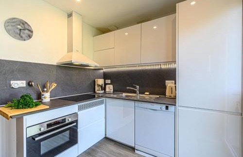 Carnac House | Holiday Home Arvor I-1 by Interhome