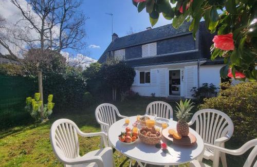 Carnac House | Holiday Home Arvor I-1 by Interhome