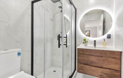Papatoetoe House | Holiday Home at Huia Road