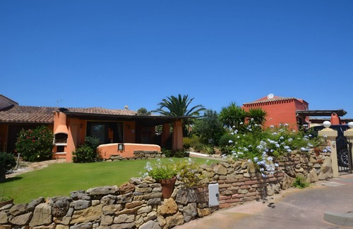 Punta De Su Turrione House | Holiday Home 'Aurora' with Private Pool, Wi-Fi and Air Conditioning
