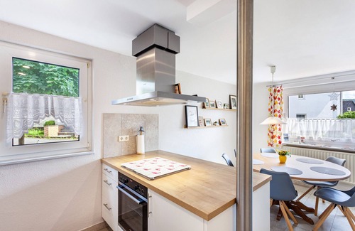 Usseln House | Holiday Home 'Biedermann' with Terrace, Balcony Wi-Fi and Meine Card plus Gästekarte