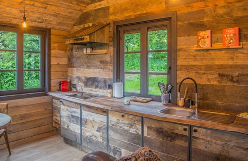 Ferrieres House | Holiday home 'Be Chalet' in the heart of nature in Ferrieres