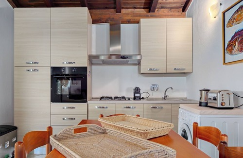 Olbia House | Holiday Home 'Bellavista' with Sea View, Private Terrace, Wi-Fi and A/C