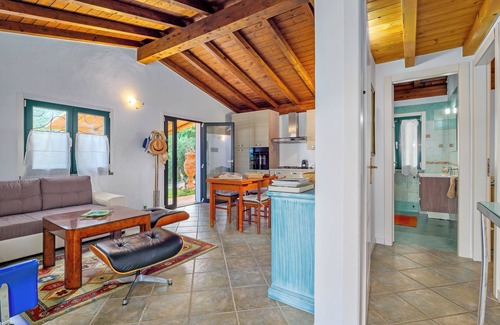 Olbia House | Holiday Home 'Bellavista' with Sea View, Private Terrace, Wi-Fi and A/C