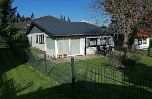 Usseln House | Holiday Home 'Berganker Willingen' with Private Terrace, Private Garden and Wi-Fi