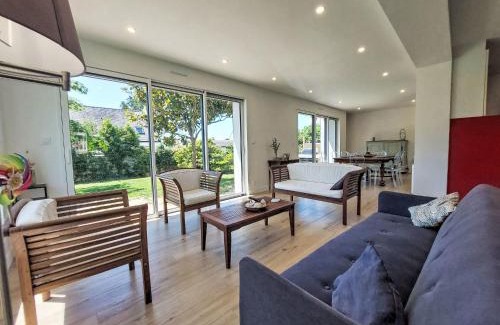 Saint-Philibert House | Holiday Home Bon Port by Interhome