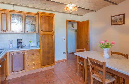Crecchio House | Holiday Home Borgo Agrituristico Il Pino-2 by Interhome