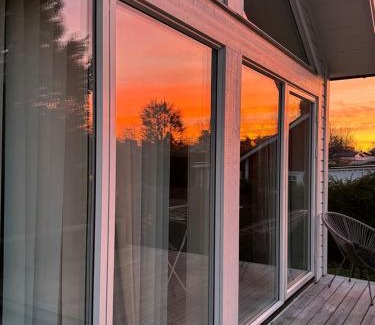 Skovde House | Holiday home, by lake Simsjön and mountain Billingen