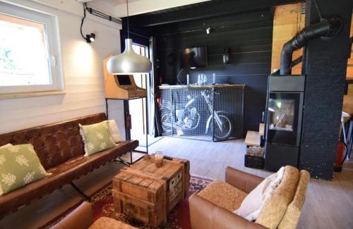 Nadole House | Holiday Home by Lake Zarnowieckie with Sauna
