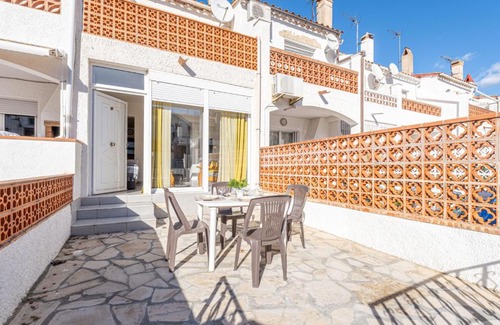 Empuriabrava House | Holiday Home Byblos by Interhome