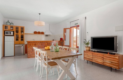 Formentera House | Holiday Home 'Ca N'Alicia Des Bosch' with Mountain View, Private Terrace and Wi-Fi