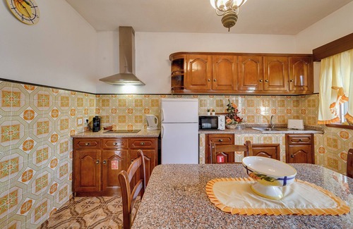 Bitetos House | Holiday Home 'Casa Encanto do Douro' with Private Garden, Balcony and Wi-Fi
