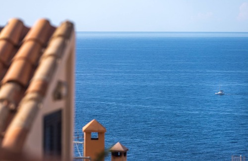 Banyalbufar House | Holiday Home 'Ca Sa Padrina' with Sea View, Private Terrace and Wi-Fi
