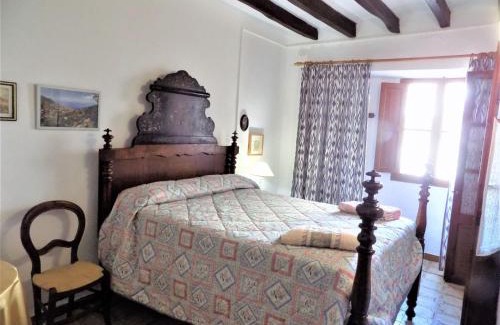 Banyalbufar House | Holiday Home Ca sa padrina by Interhome