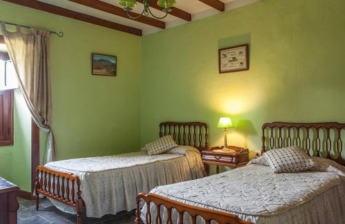 Montijos House | Holiday Home Camino La Candelaria-1 by Interhome