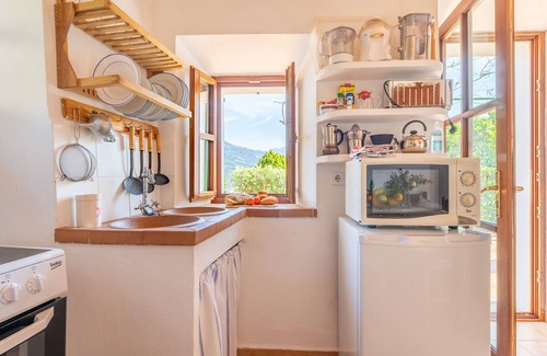 Soller House | Holiday Home 'Can Costurer' with Sea View, Wi-Fi and Air Conditioning