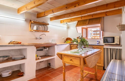 Soller House | Holiday Home 'Can Jaumins' with Mountain View, Shared Pool & Wi-Fi
