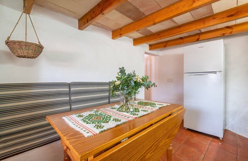 Soller House | Holiday Home 'Can Jaumins' with Mountain View, Shared Pool & Wi-Fi