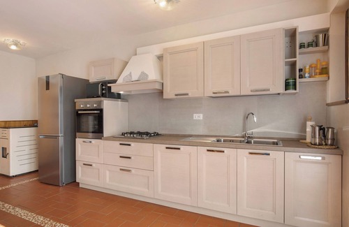 Careggine House | Holiday Home 'Careggine' with Mountain View, Private Terrace and Wi-Fi