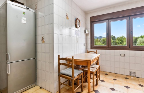 Sales House | Holiday Home 'Carmina' with Mountain View, Private Terrace and Wi-Fi