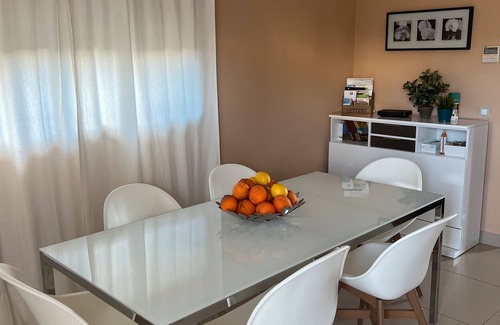Puig de Ros House | Holiday Home 'Carpe Diem' with Private Pool, Wi-Fi and Air Conditioning