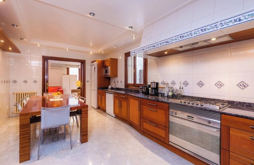 Es Pelats House | Holiday Home 'Cas Bunyoler' with Private Pool, Private Terrace and Wi-Fi