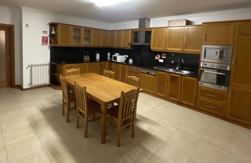 Viana do Castelo House | Holiday Home 'Casa Da Estrada Velha' with Wi-Fi