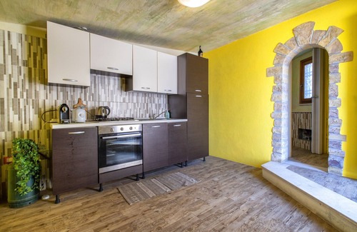 Sorso House | Holiday Home 'Casa del Pastore' with Terrace and Wi-Fi