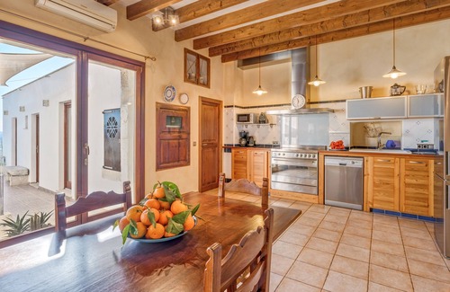 Buger House | Holiday Home Casa del Sol with Sea View, Wi-Fi, Pool, Balcony & Terrace; Street Parking Available