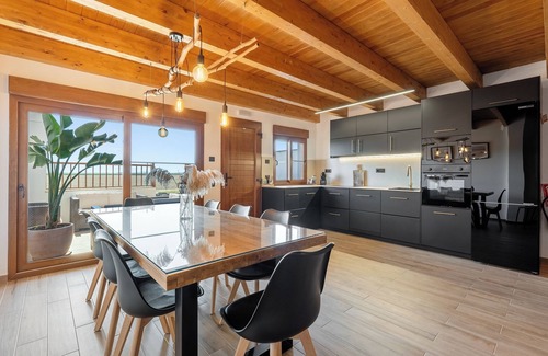 Amposta House | Holiday Home 'Casa Lo Canyero' with Private Pool, Wi-Fi and Air Conditioning