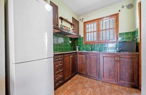Torredembarra House | Holiday Home "Casa Manolo" with Shared Pool, Private Terraces & Shared Garden