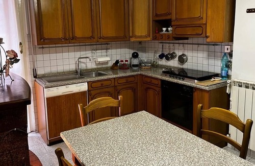Arrone House | Holiday Home 'Casa Gamba' with Mountain View and Balcony
