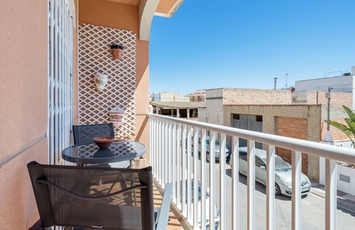 L'Aldea House | Holiday Home 'Casa García' with Balcony, Wi-Fi and Air Conditioning
