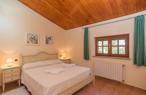 Case Dell'Abbatoggia House | Holiday Home 'Casa Marina' with Terraces, A/C and Wi-Fi